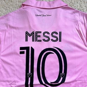 The Inter Miami Home Jersey CF Lionel Messi #10 Pink Adult Mens 2023